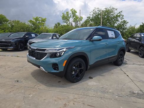 New 2026 Kia Seltos EX FWD image 4