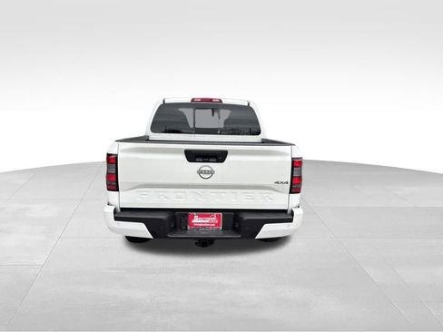 New 2025 Nissan Frontier SV w/ SV Convenience Package image 3
