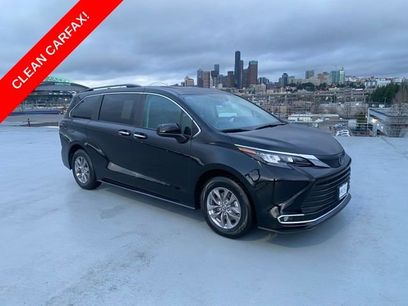 Used 2024 Toyota Sienna XLE