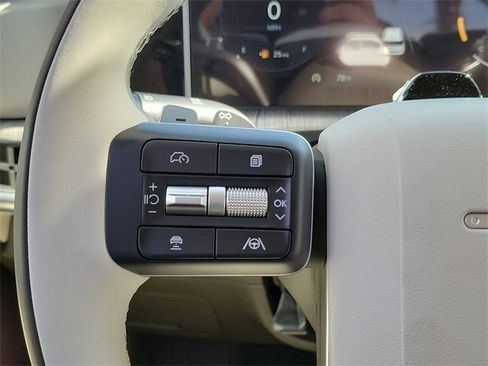 New 2025 Hyundai Santa Fe Calligraphy image 4