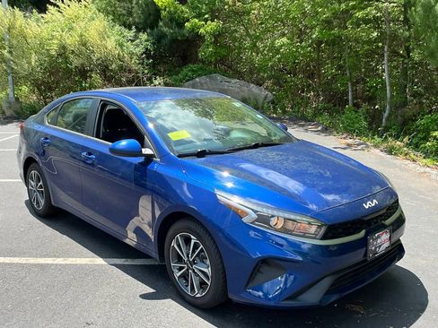 Used 2023 Kia Forte LXS FWD image 7