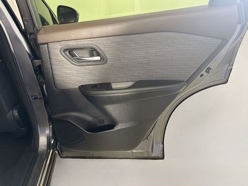 Used 2023 Nissan Rogue SV FWD image 28