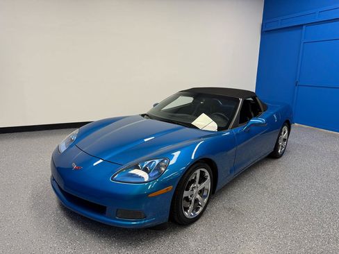 Used 2009 Chevrolet Corvette Convertible w/ Preferred Equipment Group RWD image 20