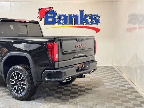 New 2026 GMC Sierra 1500 AT4 w/ AT4 Premium Package AWD/4WD image 8