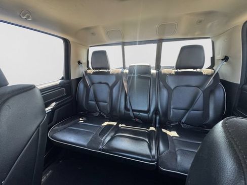 Used 2022 RAM 1500 Laramie AWD/4WD image 18