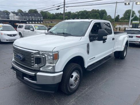 Used 2022 Ford F350 XLT AWD/4WD image 1