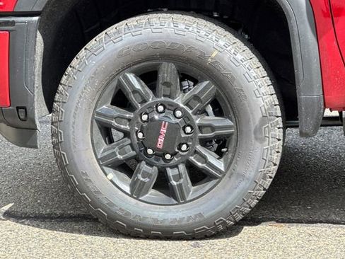 New 2026 GMC Sierra 3500 AT4 w/ AT4 Premium Plus Package AWD/4WD image 32