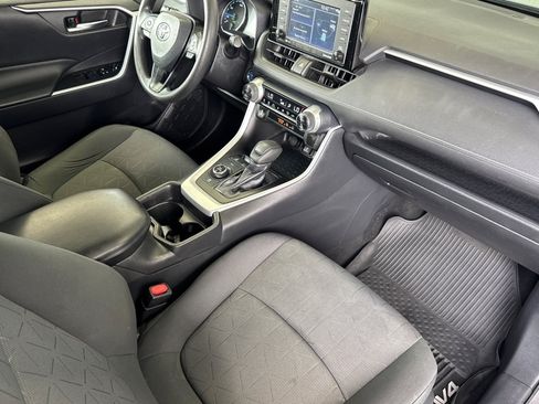 Certified 2021 Toyota RAV4 XLE AWD/4WD image 15