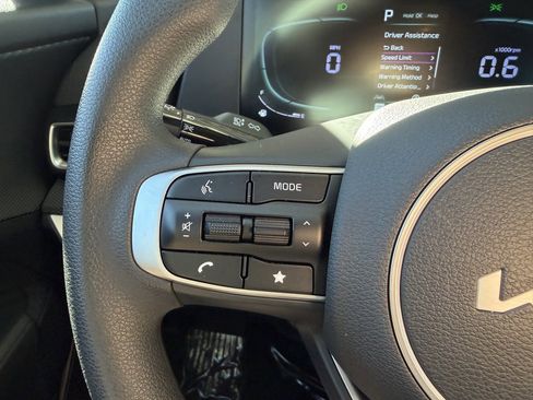 Used 2024 Kia Sportage LX image 27