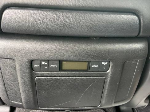 Used 2016 INFINITI QX80 4WD w/ Driver's Assistance Package image 16