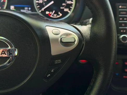 Used 2019 Nissan Sentra SV FWD image 13