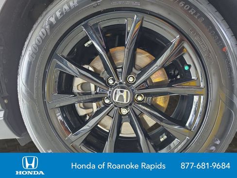 Certified 2025 Honda CR-V Sport-L image 9