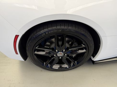 Used 2018 Chevrolet Corvette Stingray Coupe w/ 1LT RWD image 8