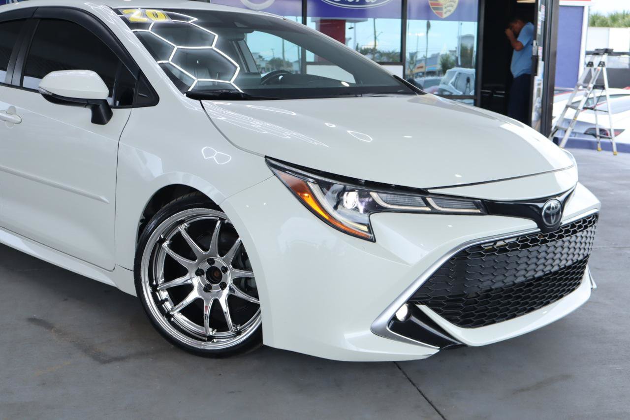 Used 2020 Toyota Corolla XSE FWD image 2