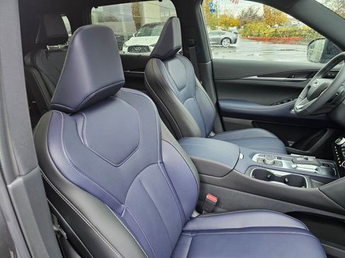 New 2026 INFINITI QX60 Sport image 12
