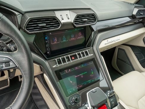 Used 2023 Lamborghini Urus S image 63