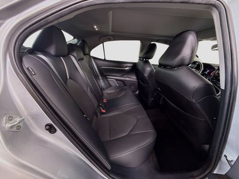 Used 2022 Toyota Camry XSE image 27