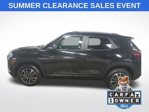 Used 2025 Chevrolet TrailBlazer LT AWD/4WD image 2