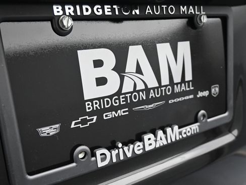 Used 2020 GMC Terrain SLE w/ Driver Convenience Package AWD/4WD image 30