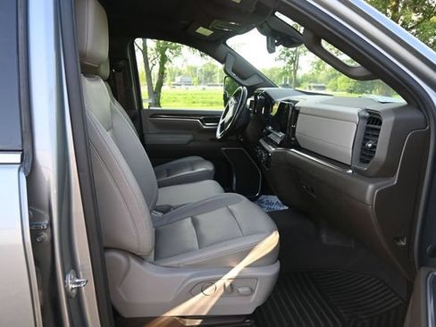 Used 2024 Chevrolet Silverado 3500 LTZ AWD/4WD image 9