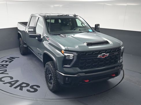 Certified 2026 Chevrolet Silverado 2500 ZR2 image 29