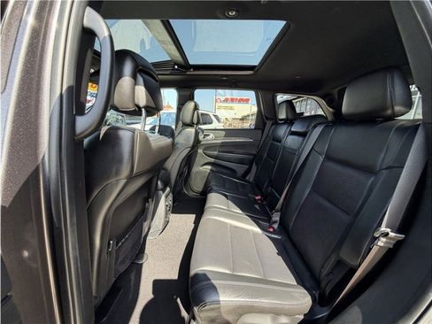 Used 2020 Jeep Grand Cherokee Limited w/ Luxury Group II RWD image 22