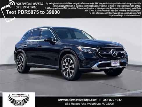 Used 2025 Mercedes-Benz GLC 350e 4MATIC image 1
