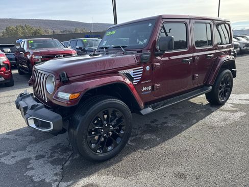 Used 2021 Jeep Wrangler Unlimited Sahara w/ Cold Weather Group image 7