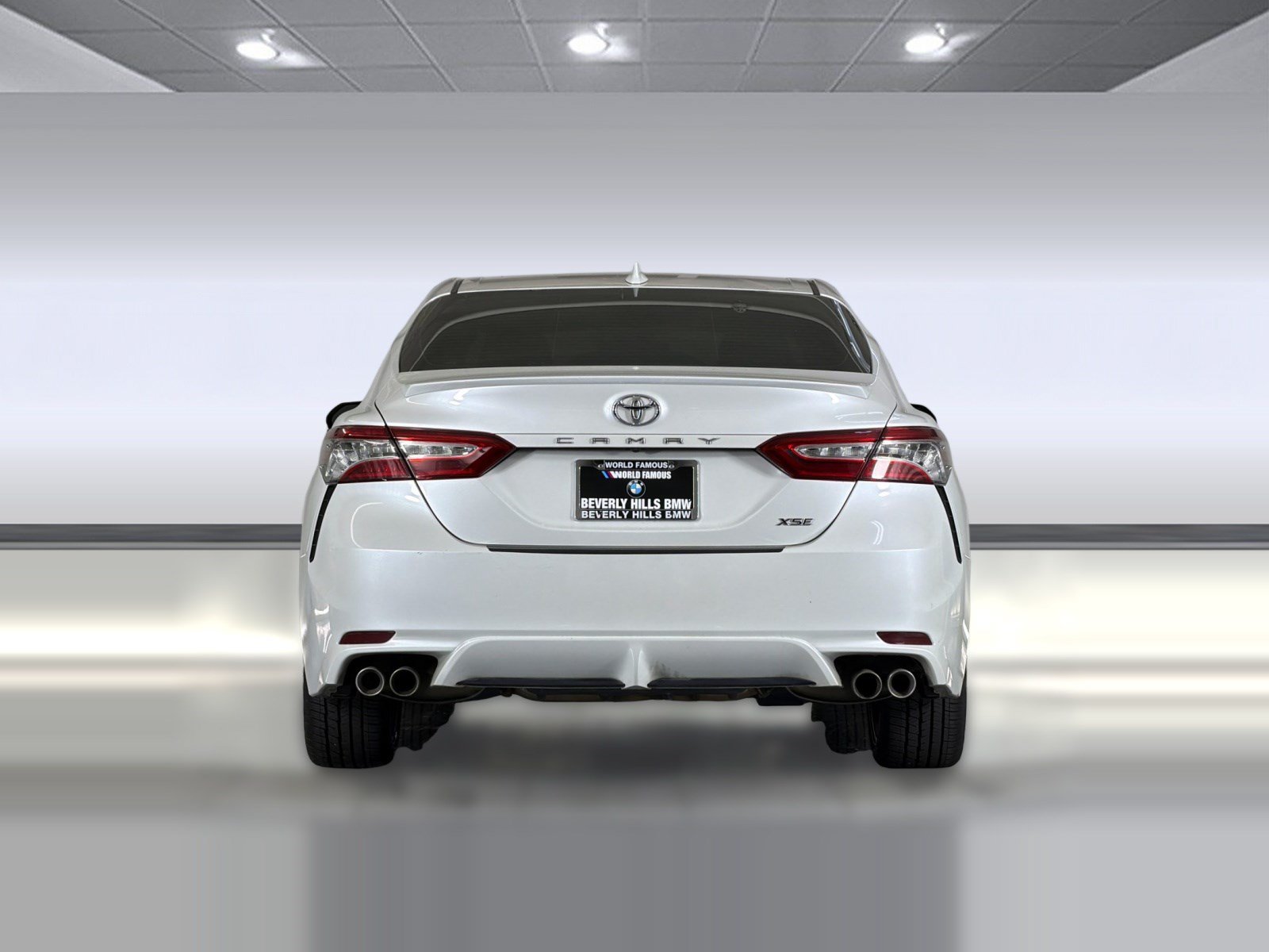 Used 2019 Toyota Camry XSE w/ Carpet Mat Package FWD image 10