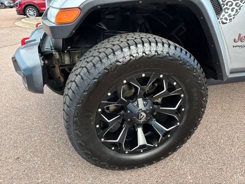 Used 2018 Jeep Wrangler Unlimited Rubicon AWD/4WD image 4