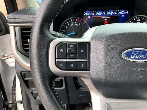 Used 2024 Ford Expedition XLT RWD image 24