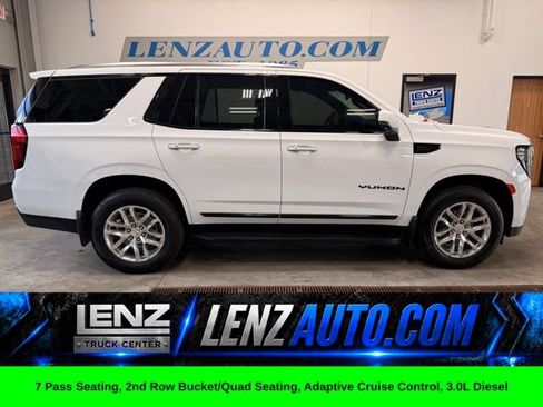 Used 2024 GMC Yukon SLT w/ SLT Luxury Package AWD/4WD image 1