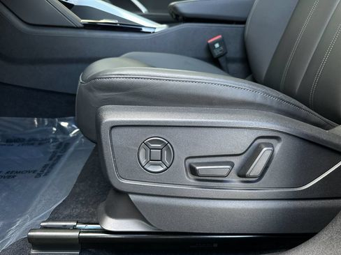 Certified 2025 Audi Q5 Premium w/ Convenience Package AWD/4WD image 16
