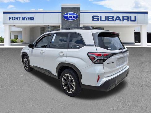 Used 2025 Subaru Forester Premium AWD/4WD image 6