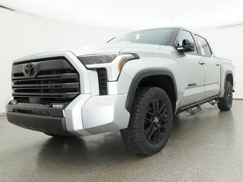 New 2026 Toyota Tundra Limited AWD/4WD image 32