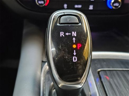 Used 2020 Buick Enclave Essence image 30