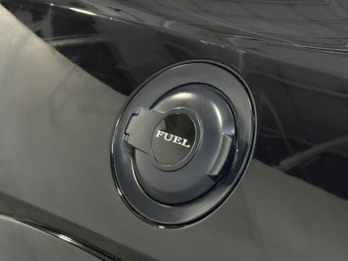 Used 2019 Dodge Challenger SRT Hellcat Redeye image 20