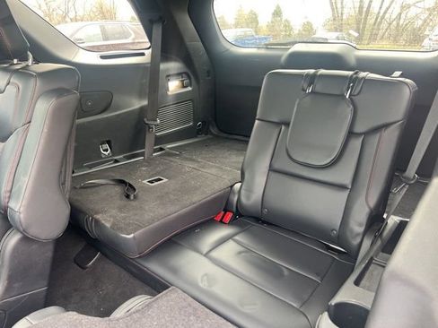 Used 2025 Ford Explorer ST-Line w/ Premium Package AWD/4WD image 19
