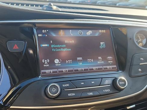 Certified 2020 Buick Envision Essence FWD image 17