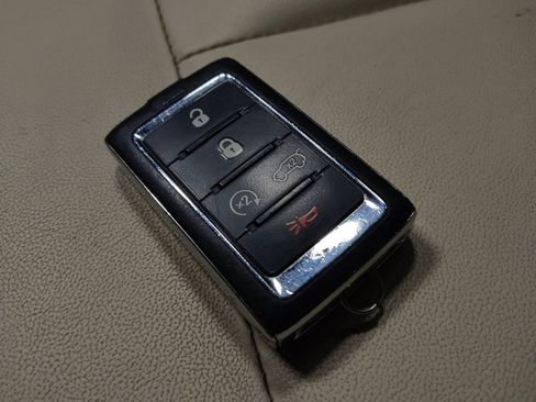 Used 2022 Jeep Grand Cherokee Limited 4xe AWD/4WD image 32