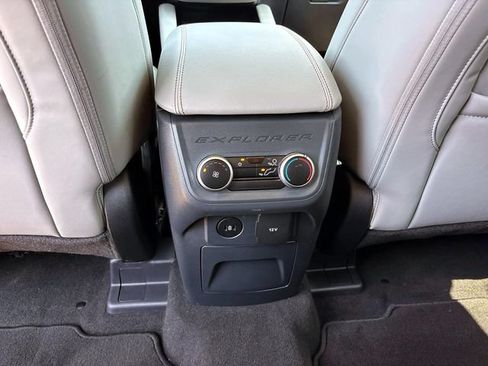 Used 2026 Ford Explorer Active w/ Active Comfort Package AWD/4WD image 13