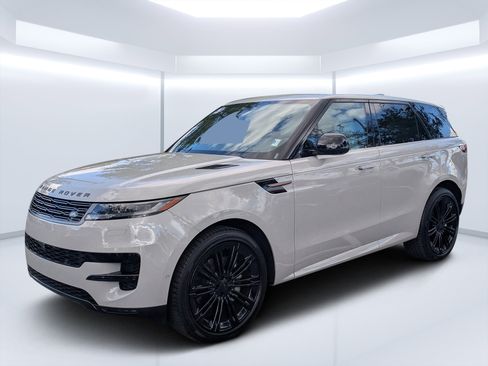 Used 2026 Land Rover Range Rover Sport SE image 10