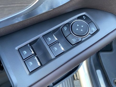 New 2025 Ford Expedition Platinum w/ Platinum Ultimate Package image 13