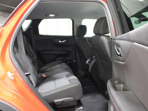 Used 2025 Chevrolet Blazer LT AWD/4WD image 21