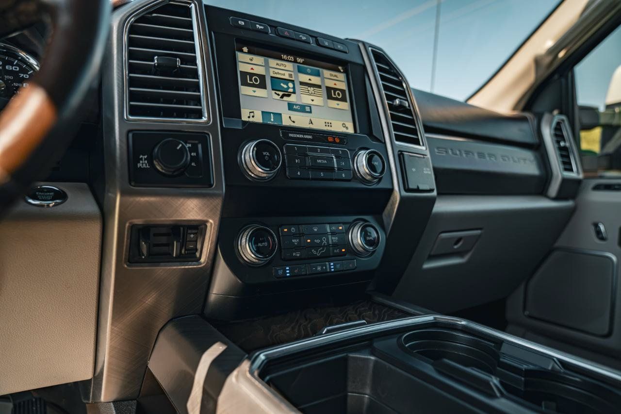 Used 2019 Ford F250 Limited w/ FX4 Off-Road Package AWD/4WD image 23