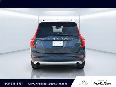 Used 2018 Volvo XC90 T5 Momentum w/ Convenience Package FWD image 5
