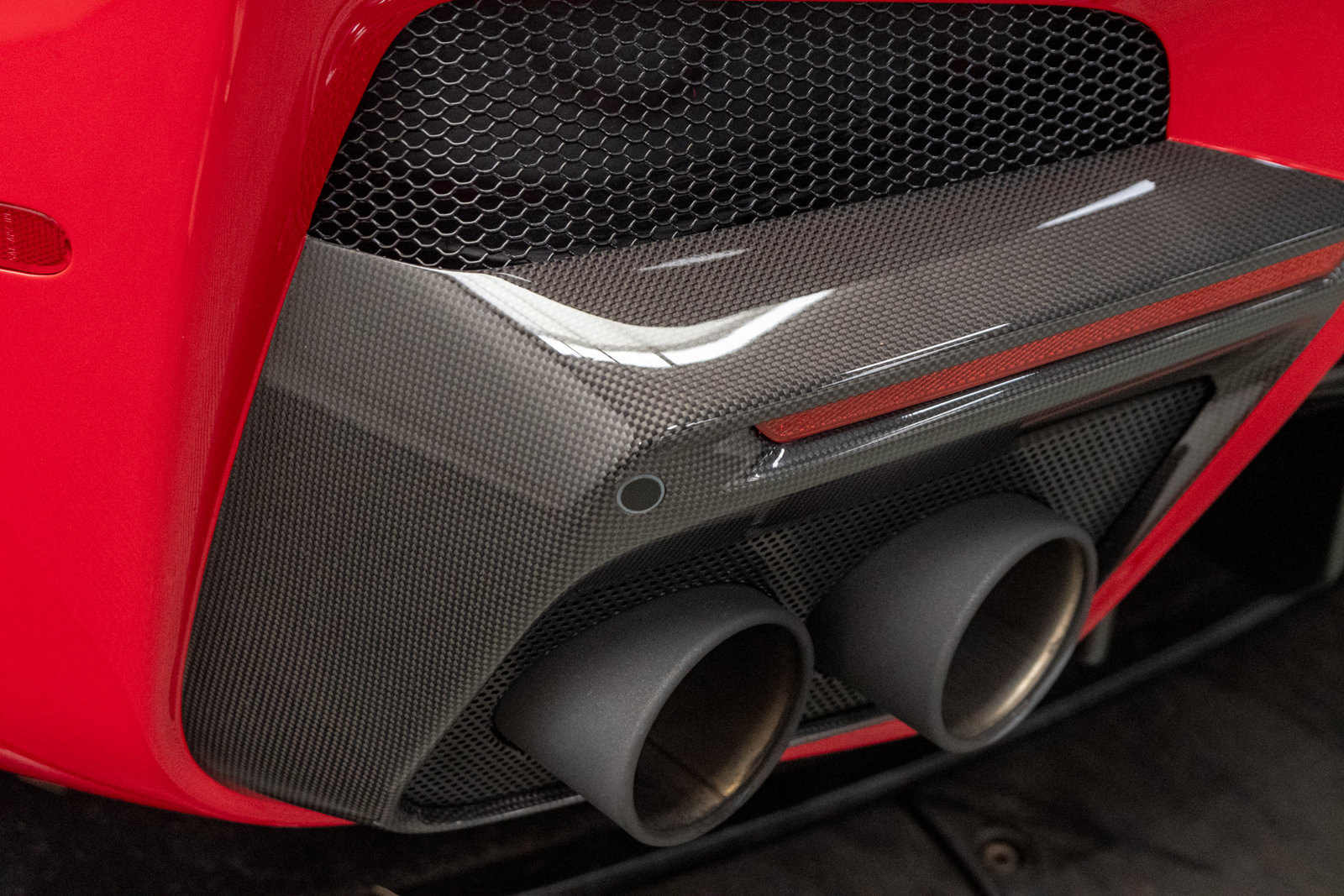 Used 2017 Ferrari F12tdf RWD image 57