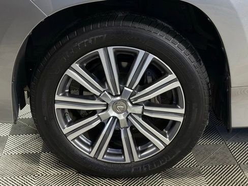 Used 2017 Lexus LX 570 4WD image 12