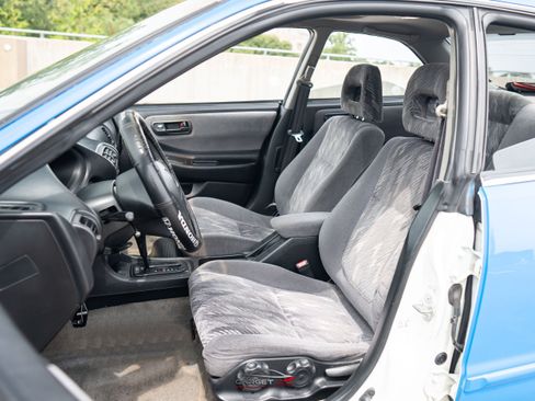 Used 1999 Acura Integra LS FWD image 15