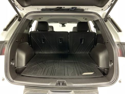 Used 2025 Chevrolet Blazer LT w/ Convenience Package FWD image 30
